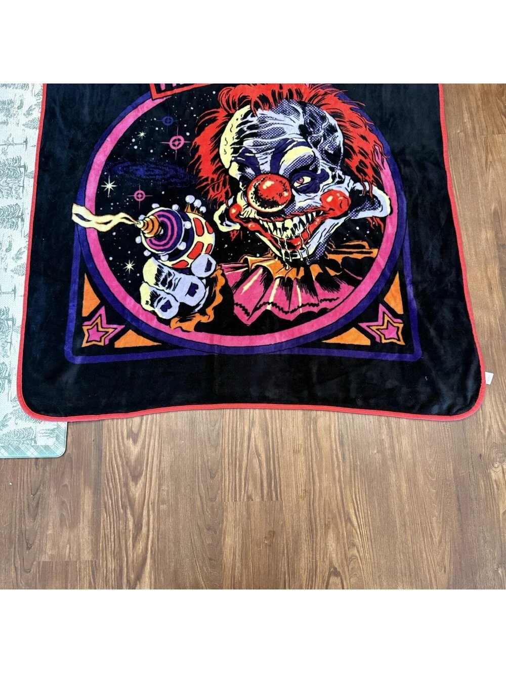 Killer Klowns From Outer Space Movie Tv Blanket Throw Steven Rhodes Sz 58x48 - Picture 4 of 7